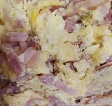 Tortilla con bacon para desayuno cetogénico