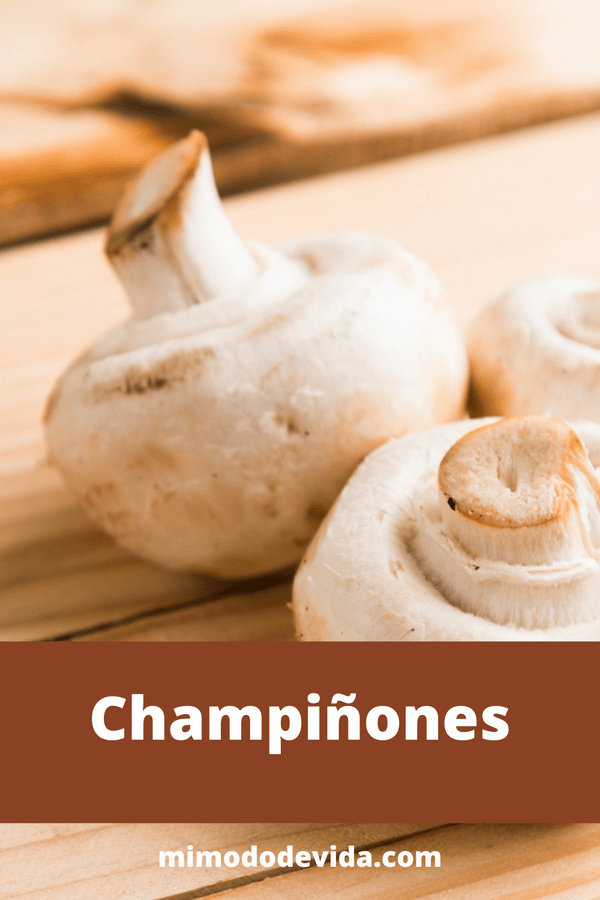 Champiñones en la sartén