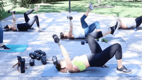 Entrenamiento quema grasa con mancuernas